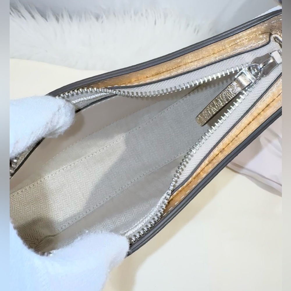 NWT✨Tory Burch Emerson Metallic Champagne Shoulder Bag - Picture 4 of 17